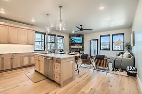 Flying Moose At Helling Circle 101 3 Bedroom Condo