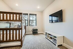 Flying Moose At Helling Circle 101 3 Bedroom Condo