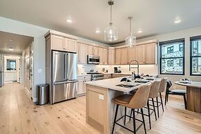 Flying Moose At Helling Circle 101 3 Bedroom Condo