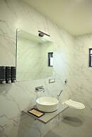 StayGuru The Canyon Inn