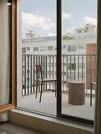 Edgar Suites - Église