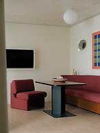 Edgar Suites - Église