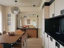 Edgar Suites - Église