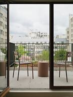 Edgar Suites - Église