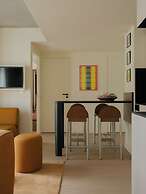 Edgar Suites - Église