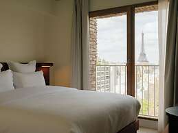 Edgar Suites - Église