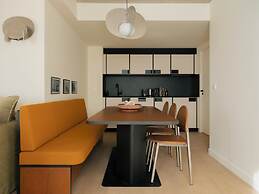 Edgar Suites - Église