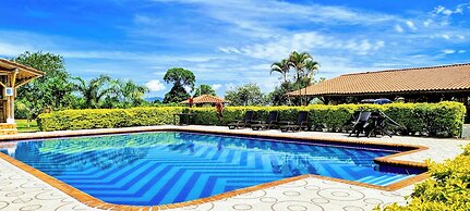 Hotel Campestre Cafe Tropical