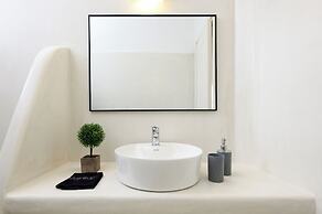 Blue Heart Luxury Suites