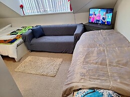 WoodHus Executive Double Room  6