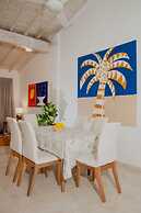 2BR APARTMENT IN THE WALLED CITY