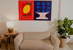 2BR APARTMENT IN THE WALLED CITY