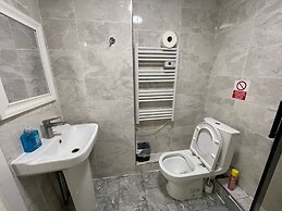 Rahman Hostel - Manchester