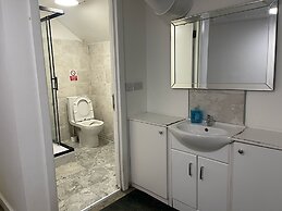 Rahman Hostel - Manchester