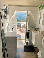Holiday House Baska Hill