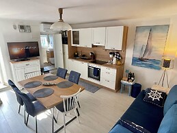Holiday House Baska Hill