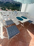 Holiday House Baska Hill