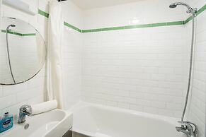 Cosy 1B Flat in Spitalfields Near Brick