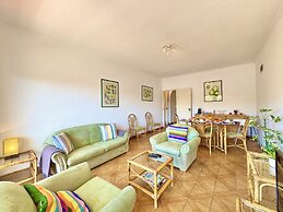 Vilamoura Palm Tree 2 With Poolby Homing