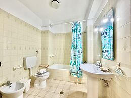 Vilamoura Palm Tree 2 With Poolby Homing