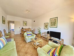 Vilamoura Palm Tree 2 With Poolby Homing