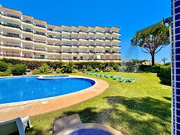 Vilamoura Palm Tree 2 With Poolby Homing