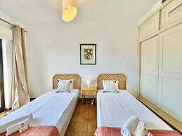 Vilamoura Palm Tree 2 With Poolby Homing