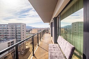 MoHost Penthous and MoHost View