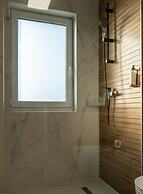 MoHost Penthous and MoHost View