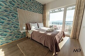 MoHost Penthous and MoHost View