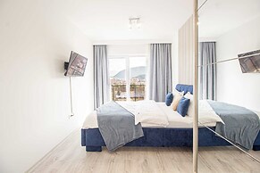 MoHost Penthous and MoHost View