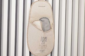 MoHost Penthous and MoHost View