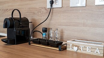 MoHost Penthous and MoHost View