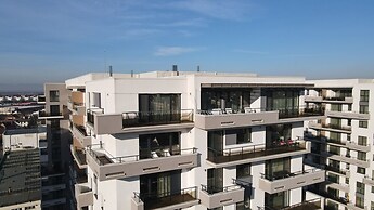 MoHost Penthous and MoHost View