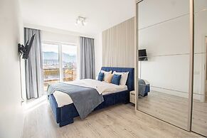 MoHost Penthous and MoHost View