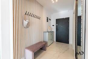 MoHost Penthous and MoHost View