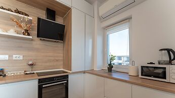 MoHost Penthous and MoHost View