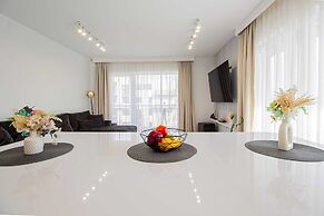 MoHost Penthous and MoHost View