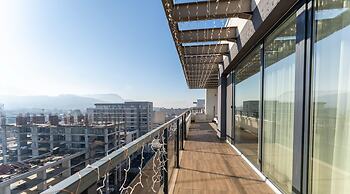 MoHost Penthous and MoHost View