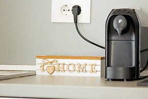 MoHost Penthous and MoHost View