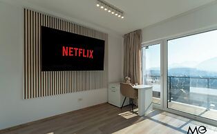 MoHost Penthous and MoHost View