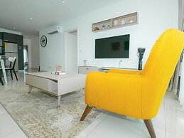 Snug three-bedroom Unit