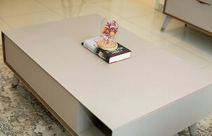 Snug three-bedroom Unit