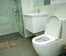 Snug three-bedroom Unit