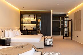SUITES BY LE REVE