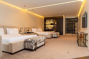 SUITES BY LE REVE