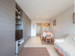 Studio in Duinbergen With Sea Views