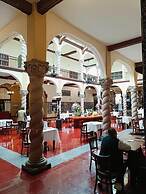 Hotel & Suites Virreynal