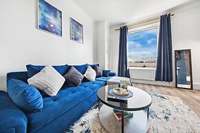 Modern Bed Apartment