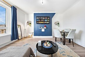 Modern Bed Apartment